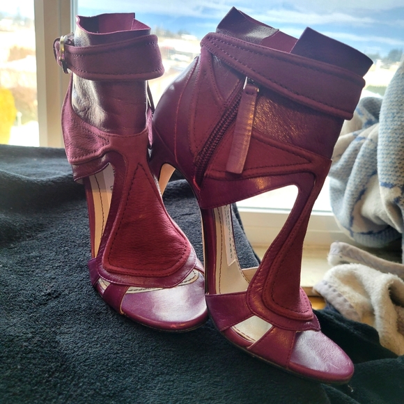 Very RARE Camilla Skovgaard leather and nubuck sandals. Size 6. Purple - Picture 2 of 5